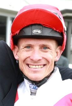 Danny Peisley (see race 1)
