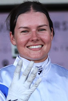 Cejay Graham (see race 2)

Photos: Graham Potter and Darren Winningham