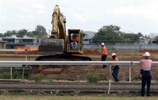 Here at Eagle Farm the first week of serious work/renovations are now under way.

Plenty of excavators, bobcats, front-end loaders and back hoes digging and probing around the track.

Great to finally see it all happening.
