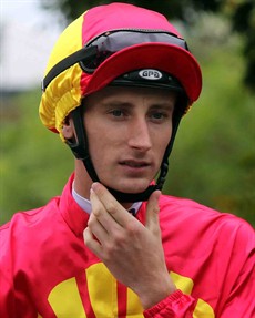 Luke Dittman rides the suggested Best Bet ... Outraged in the second race

Photos: Graham Potter
