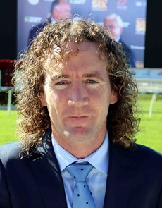 Bon Aurum trained by Ciaron Maher (pictured above) looks the one to beat in race 9 – he gets in well here and at $5 looks a great price. 