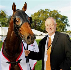 Congratulations to the Clarence River Jockey Club (CRJC) Committee – Mr Graeme Green, the Chairman and the Chief Executive Officer, Mr Michael Beattie (pictured above) and their sponsors for a wonderful Carnival!

Racing photos: Darren Winningham