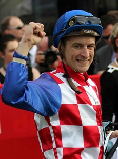 Blake Shinn takes the reins on English in The Everest (see race 8)