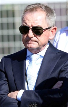 I really like the run of Megablast (4) trained by Nigel Tiley (pictured above) in New Zealand last start at Doomben when he finished strongly in the Chairman’s Handicap. (see race 5)