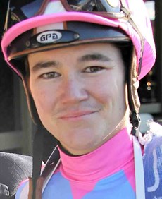 Jake Bayliss

Looks like a solid win to Jake Bayliss in the Jockey Challenge – he has some nice rides.

