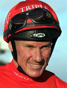 Gollan Racing have a solid runner here in Tullio (12) with Jim Byrne (pictured above) to take the reins. This runner has been in grand form posting three consecutive wins. The last win was over 1000 metres at the Sunshine Coast. The 1050 metres here will not be a problem nor will a wet track. He looks a big chance in an open line-up.(see race 6)