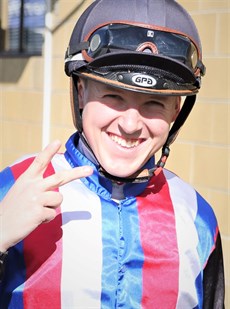 The Tenor (8) is a Kelly Schweida runner with Jackson “McLovin” Murphy (pictured above) in the saddle. This gelding goes better here on the Doomben track – my tip is to watch for a dramatic improved effort this weekend - $15 is on offer. (see race 8)

Photos: Darren Winningham