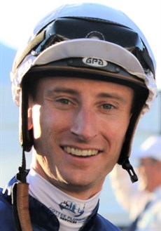 I like the Chris Waller runner Prospectus (5) to carry on with his recent winning form with Luke Dittman (pictured above) aboard. He likes a genuine tempo and I think he will be suited again this weekend in this field. A fortnight between runs – a great chance! (see race 6)