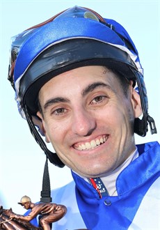 Andrew Mallyon (see race 3)
