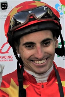 Andrew Mallyon (see race 7)