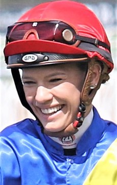 Stephanie Thornton (see race 1)