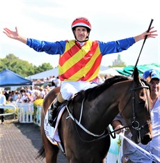 Eleven Eleven and Hugh Bowman ... will we see another celebration from him after the Stradbroke?