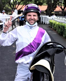 Larry Cassidy ... he rides Our Intrigue ... my selection in the Ipswich Cup (see race 7)