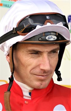 Ben Looker ... he has good chance with Tara Jasmine in The Mother's Gift (see race 4)