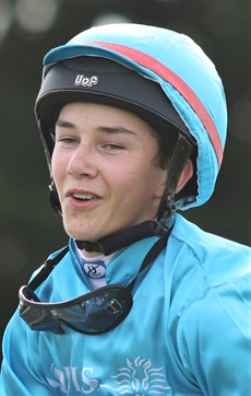 I was enjoying the races on Wednesday and watched Zac Lloyd punch out his first Metro winner at Canterbury. A great ride – looks like he settled in in NSW – now he just needs to build on this wonderful effort. Congratulations ZAC! 