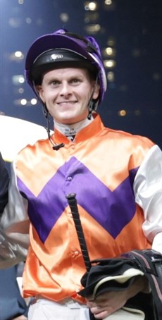 Ethan Brown ... he jets in from Hong Kong to ride Jimmysstar in the 10 000