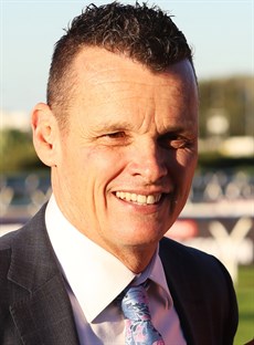 Joe Pride ... he saddles Anthracite in the Sydney Gold Cup (see race 9)