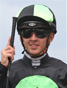 Ben Thompson (see race 6)