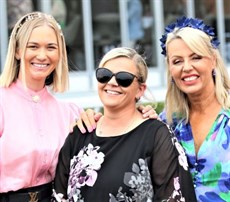 Kilner at the races with Mel Sharpe and Vicky Heathcote ... 'Team Heathcote'