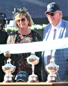 Lipp on the presentation podium after Cifrado's win in last year's Sires Produce Stakes. Can his stable strike again against the odds? Lipp's runner, Superalloy, is a $100-1 chance